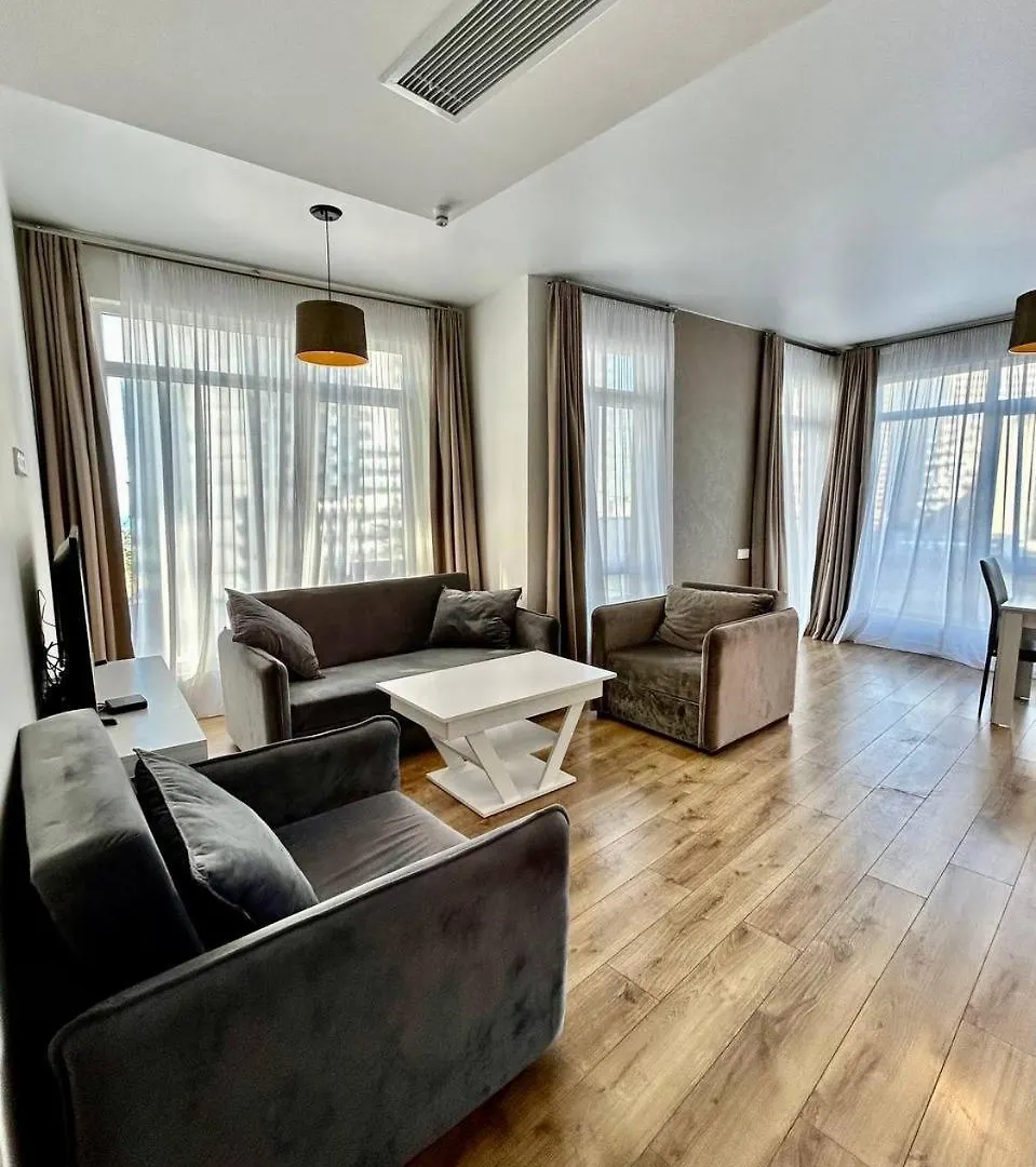 Paradise Comfort Apartments باتومي